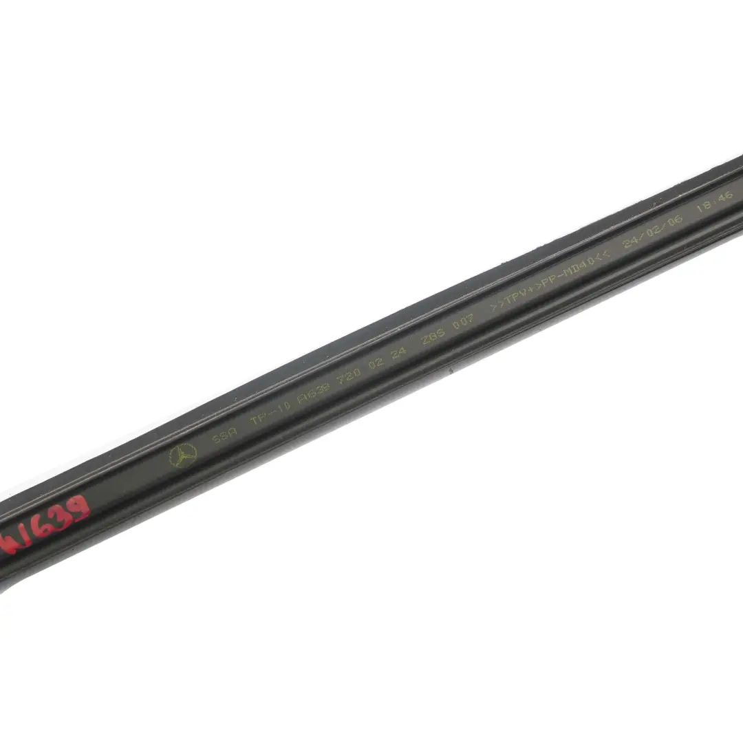 Mercedes Vito W639 Joint Étanchéité Rail Guidage Vitre Porte Avant Gauche Droite - SKU A6397200224 - Numéro de pièce A6397200224