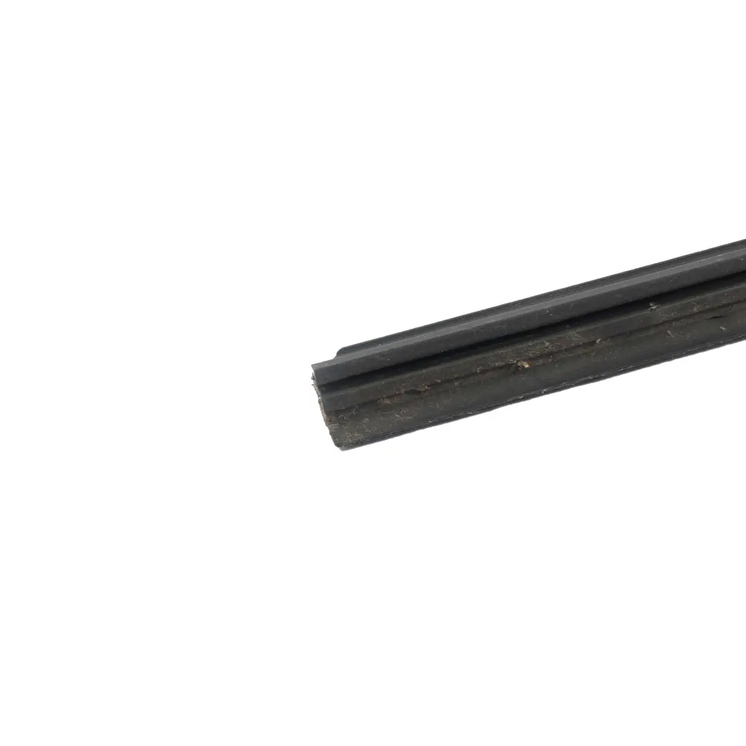 Mercedes Vito W639 Guarnizione Finestrino Portiera Anteriore Sinistra Destra - SKU A6397200224 - Numero di parte A6397200224