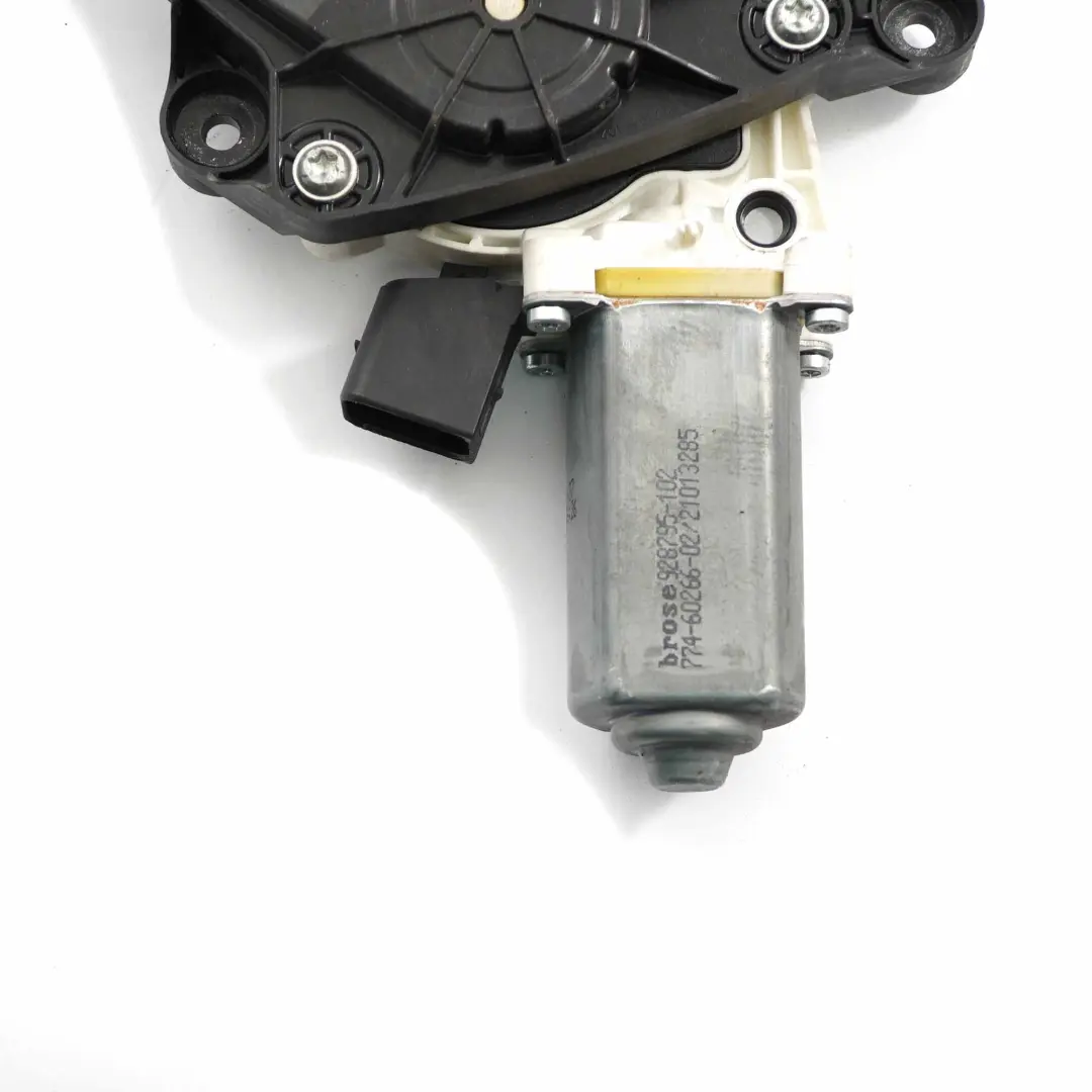 Puerta Delantera Izquierda Motor Elevalunas Electrico para Mercedes Vito W639 con número de pieza A6397200446 Mercedes Vito W639 Puerta Delantera Izquierda Motor Elevalunas Electrico - SKU A6397200446-1 - Número de pieza A6397200446