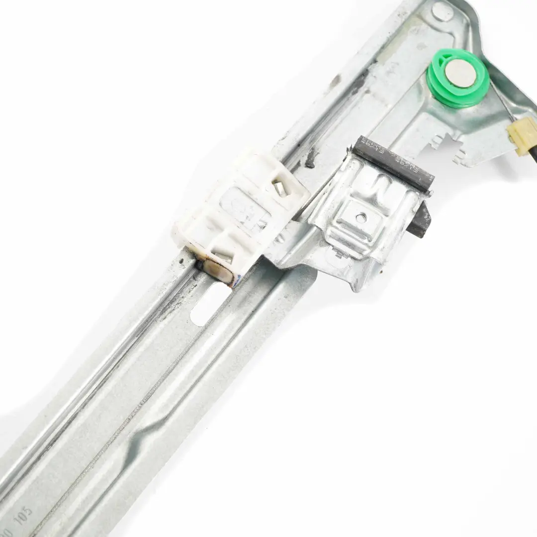 Puerta Delantera Izquierda Motor Elevalunas Electrico para Mercedes Vito W639 con número de pieza A6397200446 Mercedes Vito W639 Puerta Delantera Izquierda Motor Elevalunas Electrico - SKU A6397200446-1 - Número de pieza A6397200446