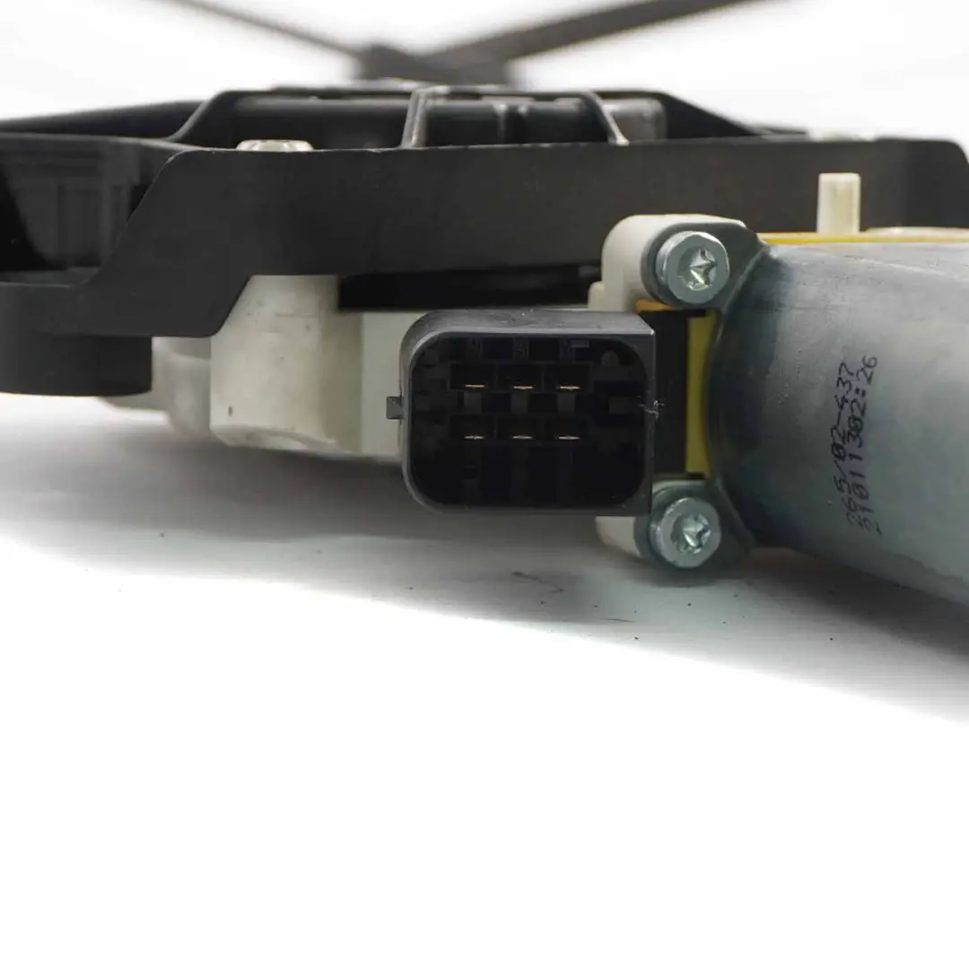 Tür Vorne Links Fensterheber Elektrisch für Mercedes Vito W639 mit Teilenummer A6397200446 Mercedes Vito W639 Tür Vorne Links Fensterheber Elektrisch - SKU A6397200446-1 - Teilenummer A6397200446