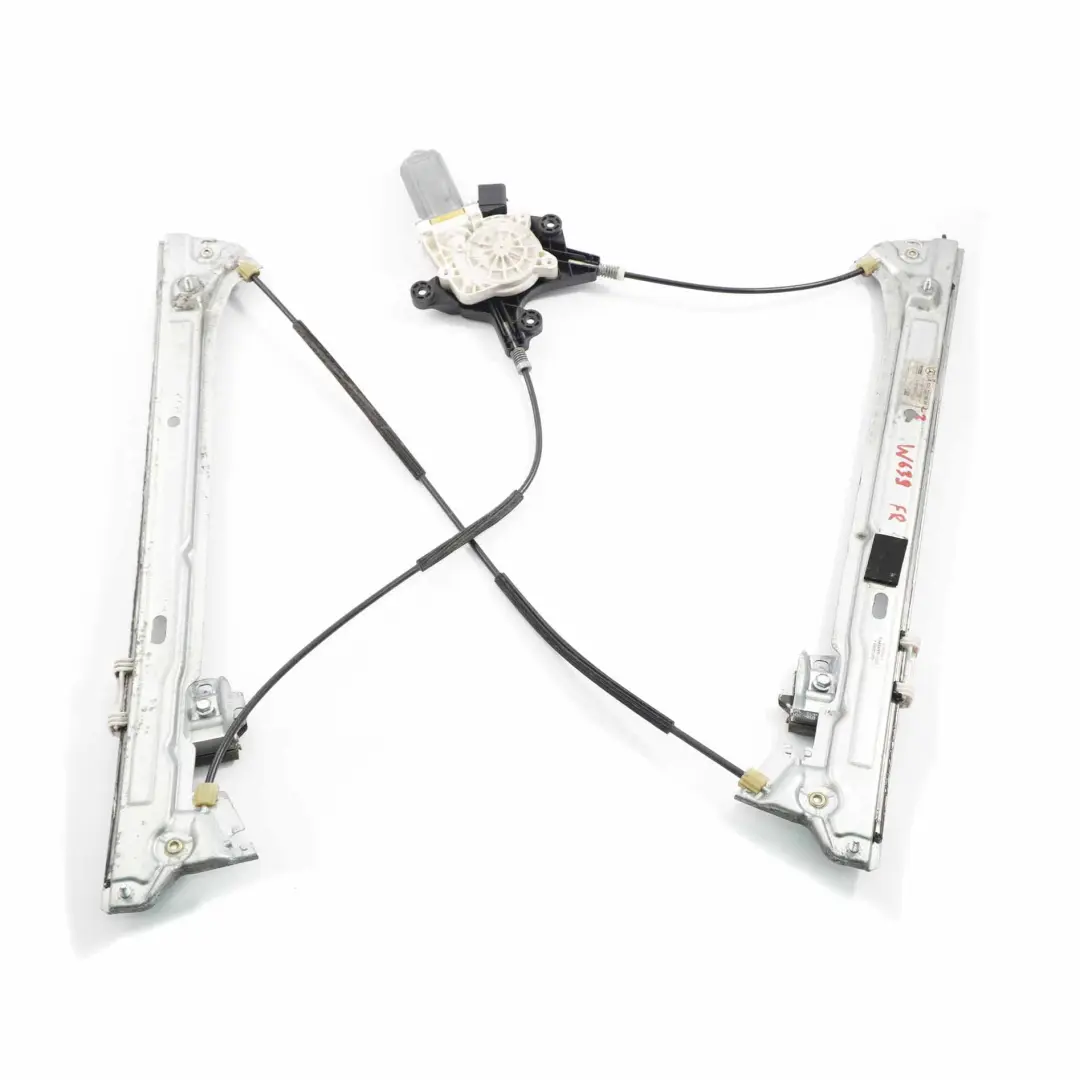 Front Right Door O/S Window Electric Lifter Motor to Mercedes Vito W639 with Part number A6397200546 Mercedes Vito W639 Front Right Door O/S Window Electric Lifter Motor - SKU A6397200546-2 - Part number A6397200546