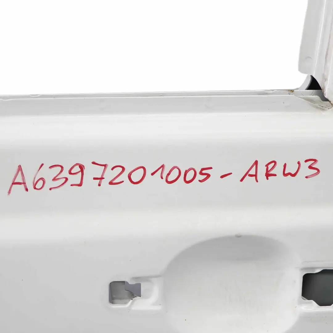 Panneau de porte avant gauche Blanc Arctique - 9147 pour Mercedes Vito W639 à propos du numéro de pièce A6397201005 Mercedes Vito W639 Panneau de porte avant gauche Blanc Arctique - 9147 - SKU A6397201005-ARW3 - Numéro de pièce A6397201005