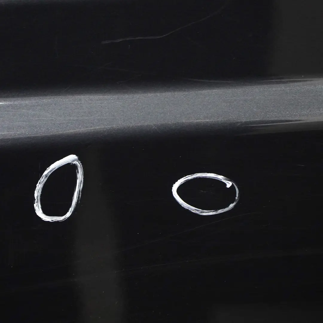 Porta anteriore sinistra Nero Carbonio - 040 per Mercedes Vito W639 con numero di parte A6397201005 Mercedes Vito W639 Porta anteriore sinistra Nero Carbonio - 040 - SKU A6397201005-CBL - Numero di parte A6397201005