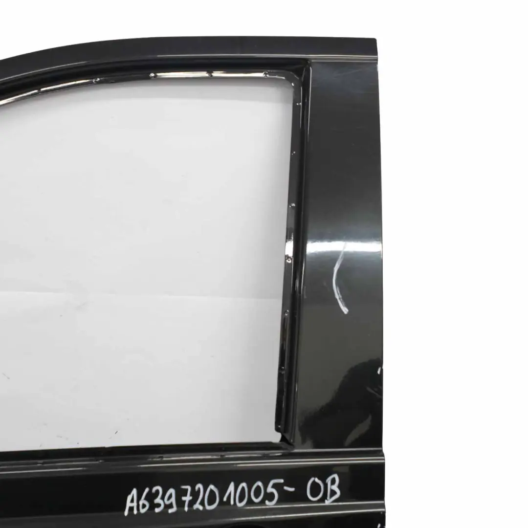 Tür vorne links Obsidianschwarz Metallic - 197 für Mercedes Vito W639 mit Teilenummer A6397201005 Mercedes Vito W639 Tür vorne links Obsidianschwarz Metallic - 197 - SKU A6397201005-OB - Teilenummer A6397201005