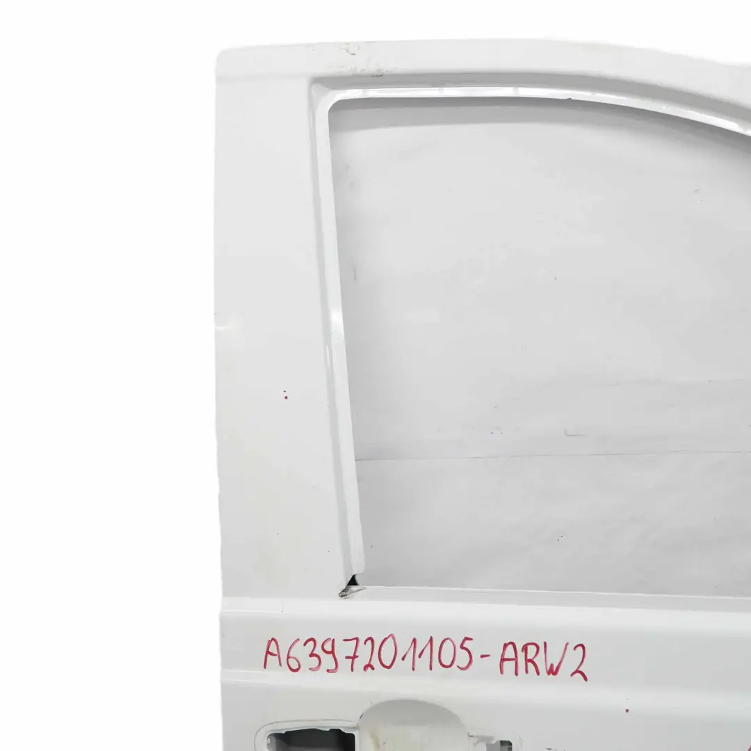 Pannello copertura anteriore destro Arctic White - 9174 per Mercedes Vito W639 con numero di parte A6397201105 Mercedes Vito W639 Pannello copertura anteriore destro Arctic White - 9174 - SKU A6397201105-ARW2 - Numero di parte A6397201105