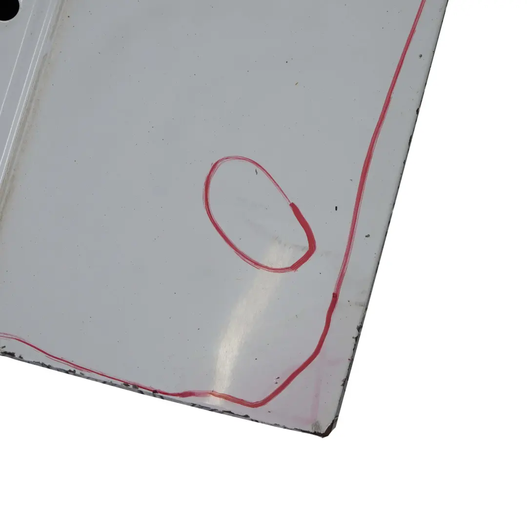 Puerta Delantera Derecha Tapa Panel Blanco artico - 9174 para Mercedes Vito W639 con número de pieza A6397201105 Mercedes Vito W639 Puerta Delantera Derecha Tapa Panel Blanco artico - 9174 - SKU A6397201105-ARW - Número de pieza A6397201105