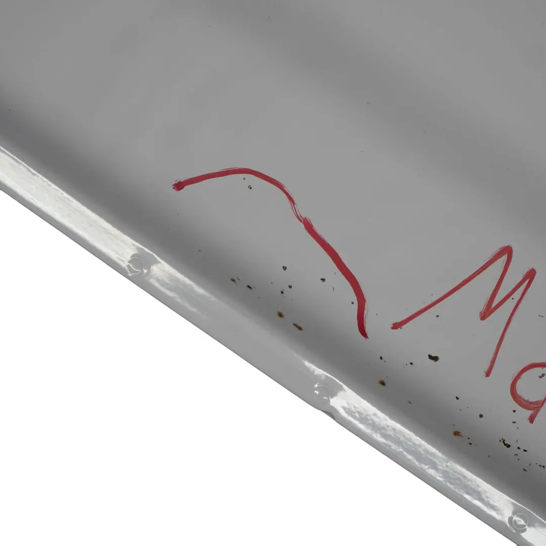 Panneau de recouvrement de la porte avant droite blanc pour Mercedes Vito W639 à propos du numéro de pièce A6397201105 Mercedes Vito W639 Panneau de recouvrement de la porte avant droite blanc - SKU A6397201105-ARW - Numéro de pièce A6397201105