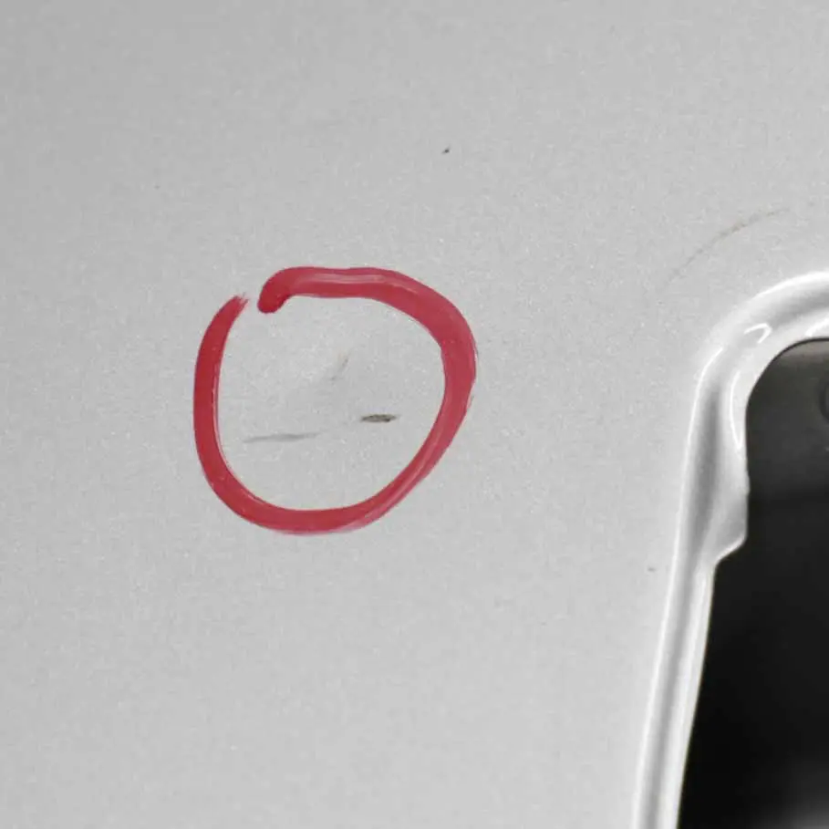 Puerta Delantera Derecha Tapa Panel Brilliant Silver - 9744 para Mercedes Vito W639 con número de pieza A6397201105 Mercedes Vito W639 Puerta Delantera Derecha Tapa Panel Brilliant Silver - 9744 - SKU A6397201105-BRS2 - Número de pieza A6397201105