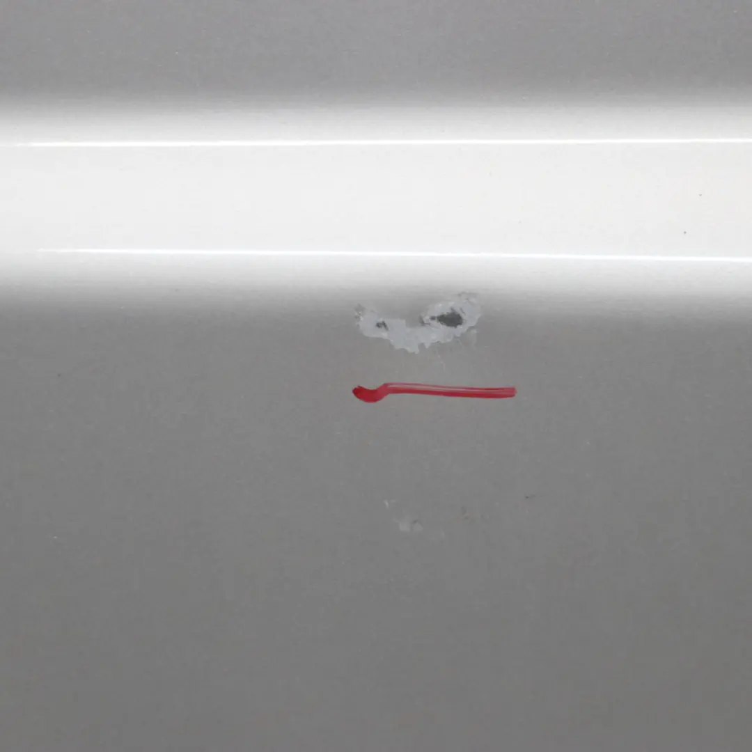 Tür Vorne Rechts Brilliant Silber Metallic - 9744 für Mercedes Vito Viano W639 mit Teilenummer A6397201105 Mercedes Vito Viano W639 Tür Vorne Rechts Brilliant Silber Metallic - 9744 - SKU A6397201105-BRS2 - Teilenummer A6397201105