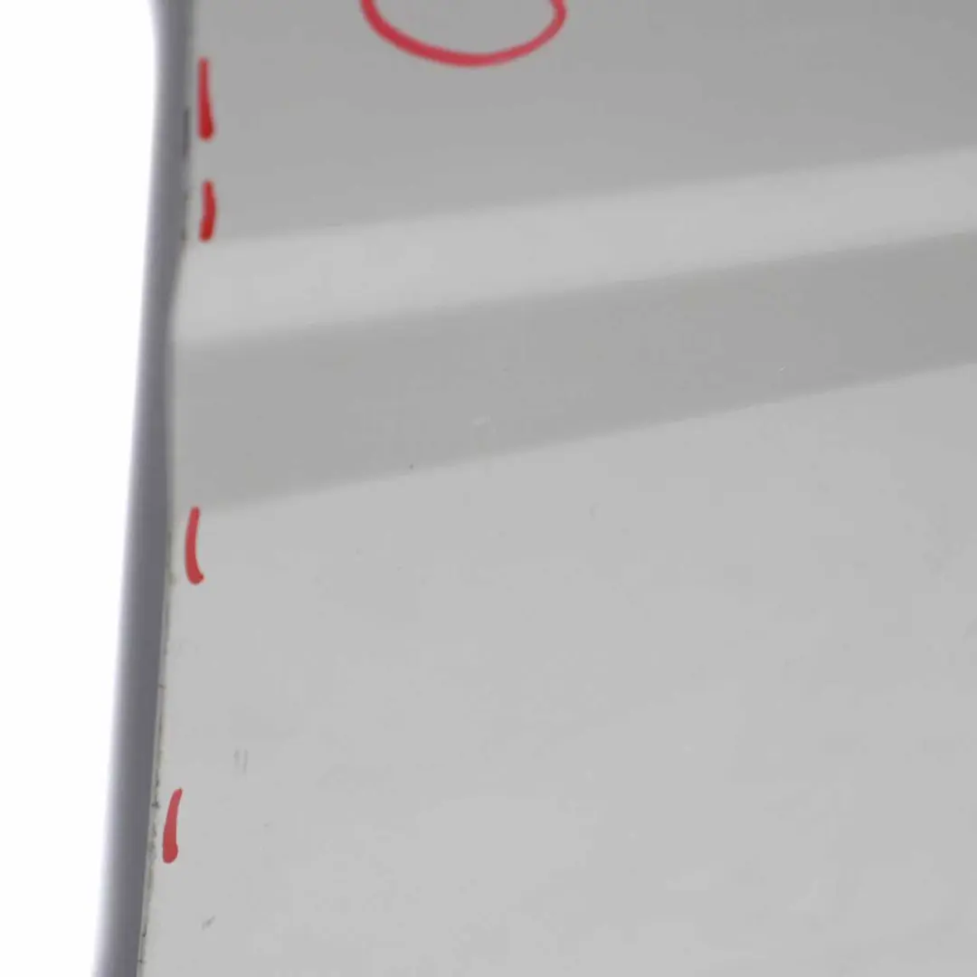 Puerta Delantera Derecha Tapa Panel Brilliant Silver - 9744 para Mercedes Vito W639 con número de pieza A6397201105 Mercedes Vito W639 Puerta Delantera Derecha Tapa Panel Brilliant Silver - 9744 - SKU A6397201105-BRS3 - Número de pieza A6397201105