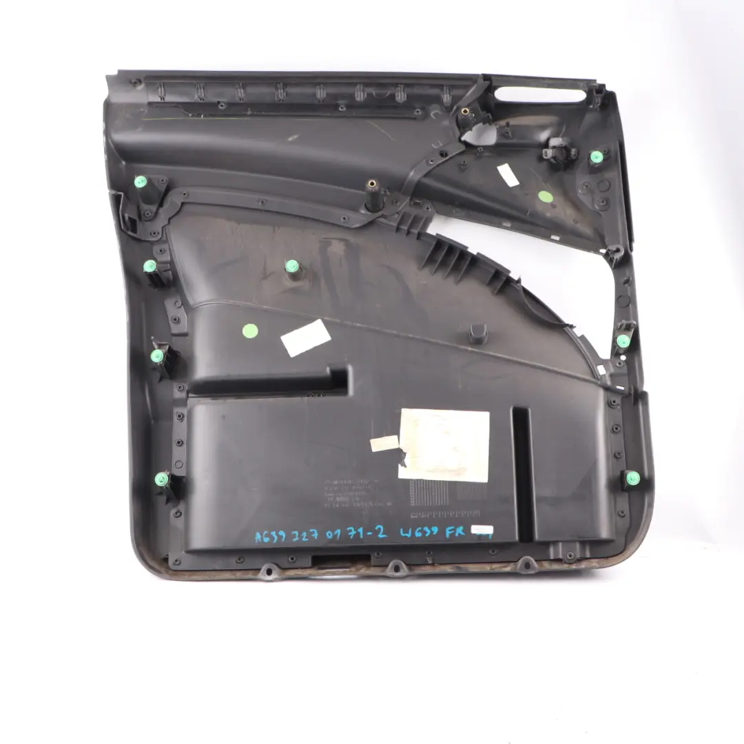 Scheda Porta Anteriore Destra Rivestimento Pannello Trim Nero per Mercedes Vito W639 con numero di parte A6397270171 Mercedes Vito W639 Scheda Porta Anteriore Destra Rivestimento Pannello Trim Nero - SKU A6397270171-2 - Numero di parte A6397270171