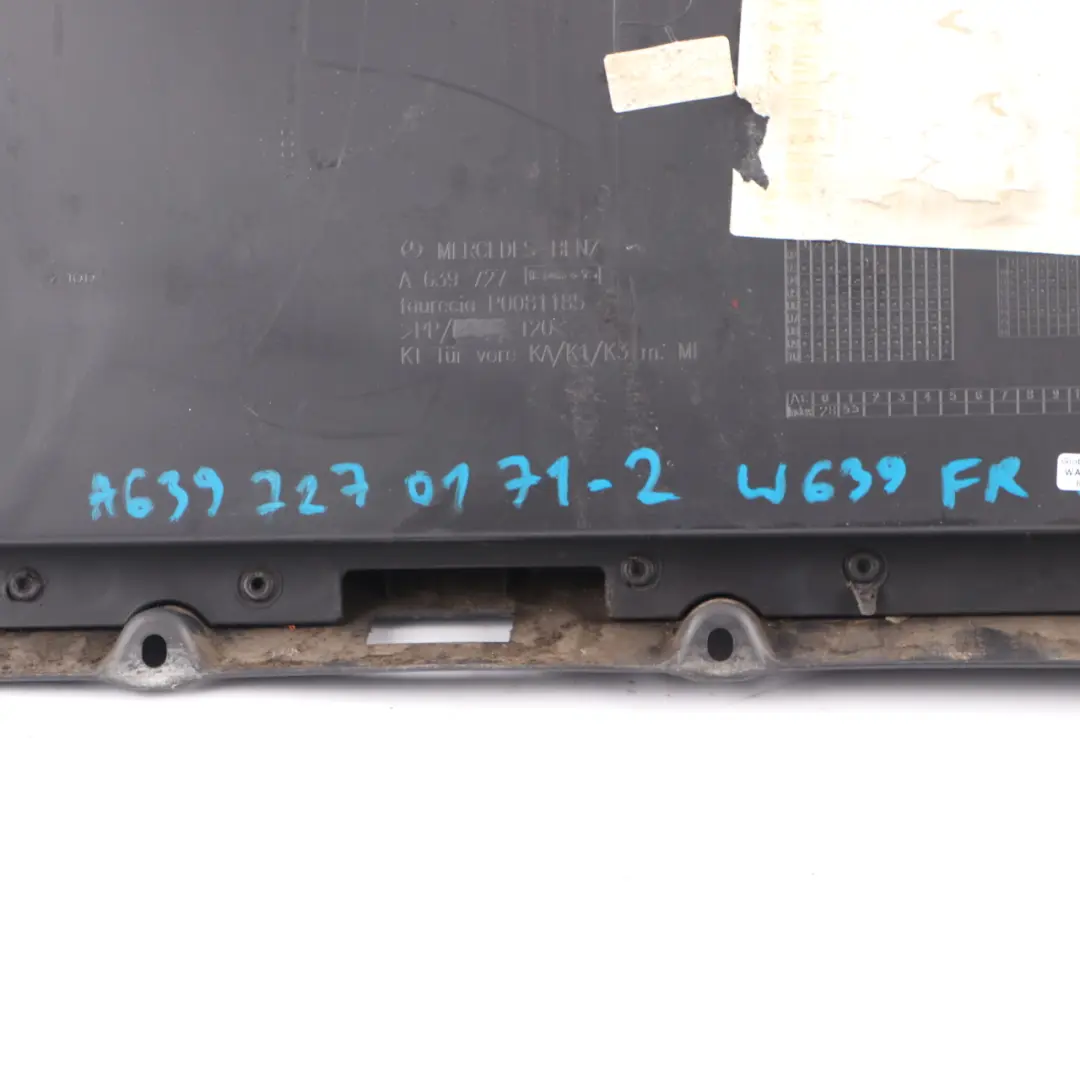 Mercedes Vito W639 Tarjeta de Puerta Delantera Derecha Recubrimiento Panel Negro - SKU A6397270171-2 - Número de pieza A6397270171