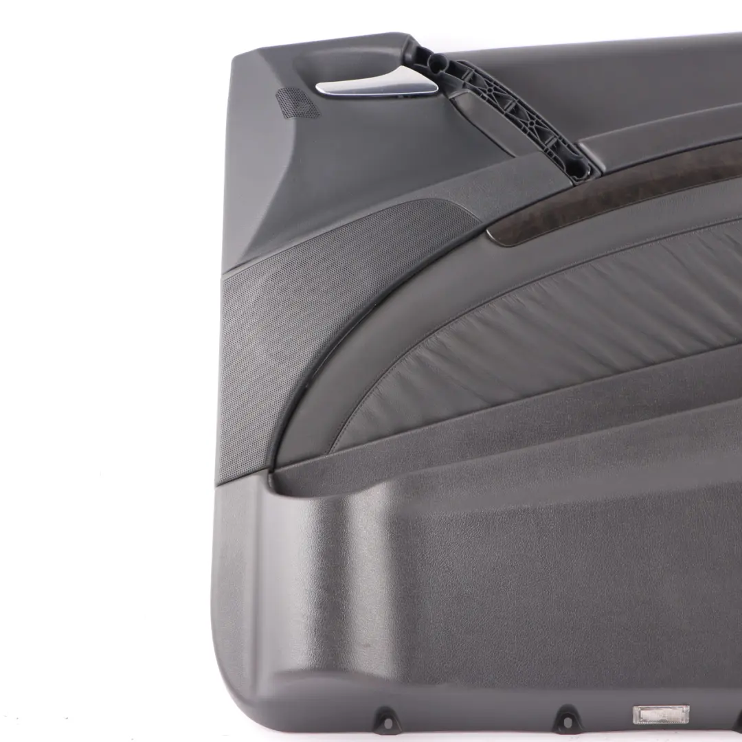 Scheda Porta Anteriore Destra Rivestimento Pelle Nera per Mercedes Vito W639 con numero di parte A6397271371 Mercedes Vito W639 Scheda Porta Anteriore Destra Rivestimento Pelle Nera - SKU A6397271371 - Numero di parte A6397271371