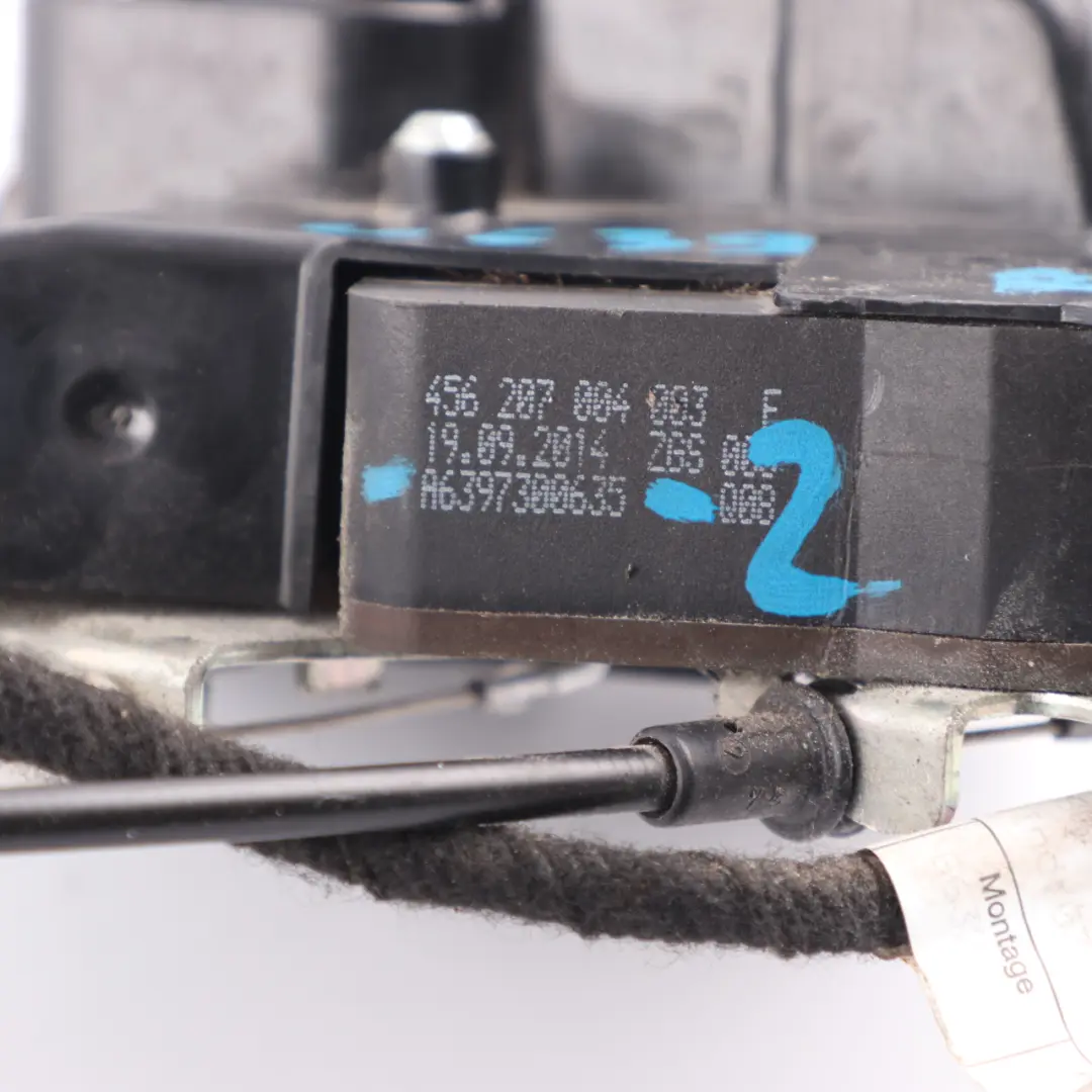 Mécanisme de verrouillage de porte coulissante arrière gauche pour Mercedes W639 à propos du numéro de pièce A6397300635 Mercedes W639 Mécanisme de verrouillage de porte coulissante arrière gauche - SKU A6397300635-2 - Numéro de pièce A6397300635