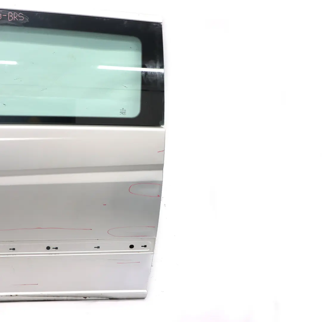 Drzwi Boczne Przesuwne Lewy Tył Brilliant Silver - 9744 do Mercedes W639 o numerze A6397301505 Mercedes W639 Drzwi Boczne Przesuwne Lewy Tył Brilliant Silver - 9744 - SKU A6397301505-BRS - Numer Części A6397301505