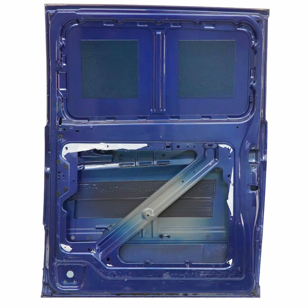 Drzwi Boczne Przesuwne Prawy Tył do Mercedes W639 o numerze A6397301805 Mercedes W639 Drzwi Boczne Przesuwne Prawy Tył - SKU A6397301805-JAS - Numer Części A6397301805