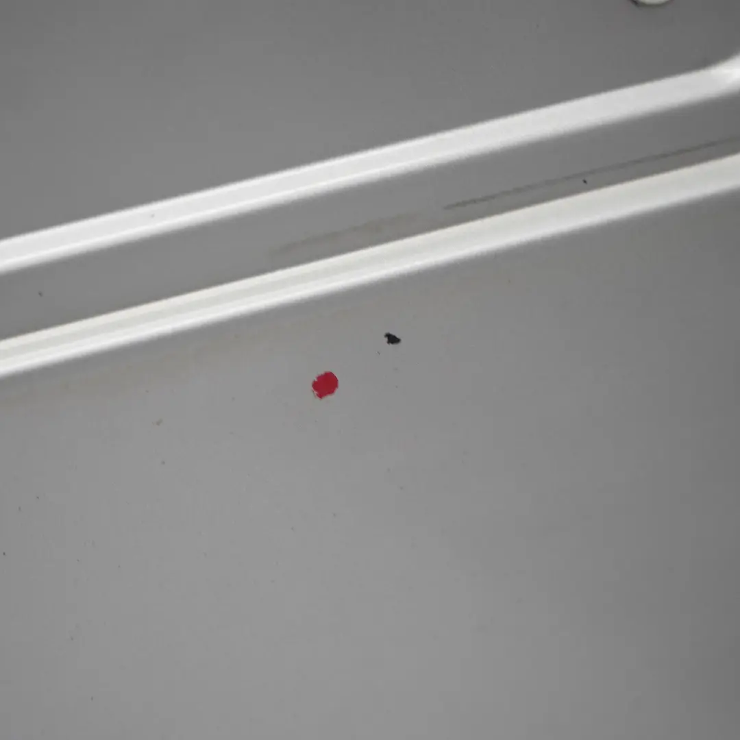 Schiebetür Rechts Brilliant Silber Metallic - 9744 für Mercedes Vito W639 mit Teilenummer A6397302005 Mercedes Vito W639 Schiebetür Rechts Brilliant Silber Metallic - 9744 - SKU A6397302005-BRS - Teilenummer A6397302005