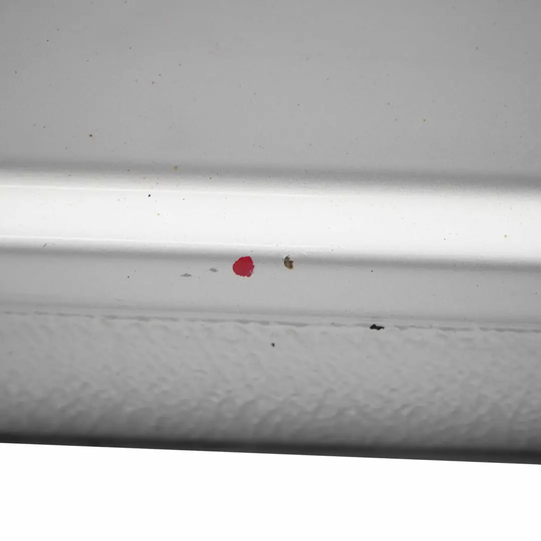 Schiebetür Rechts Brilliant Silber Metallic - 9744 für Mercedes Vito W639 mit Teilenummer A6397302005 Mercedes Vito W639 Schiebetür Rechts Brilliant Silber Metallic - 9744 - SKU A6397302005-BRS1 - Teilenummer A6397302005