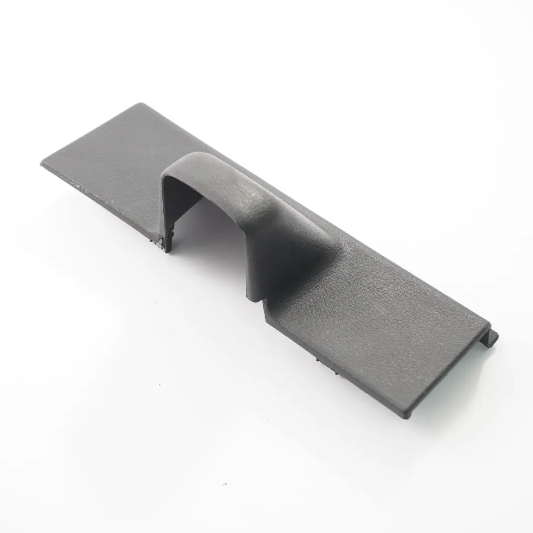 Mercedes W639 Puertas Traseras Corredizas Embellecedor Parachoques Izquierdo - SKU A6397330008 - Número de pieza A6397330008
