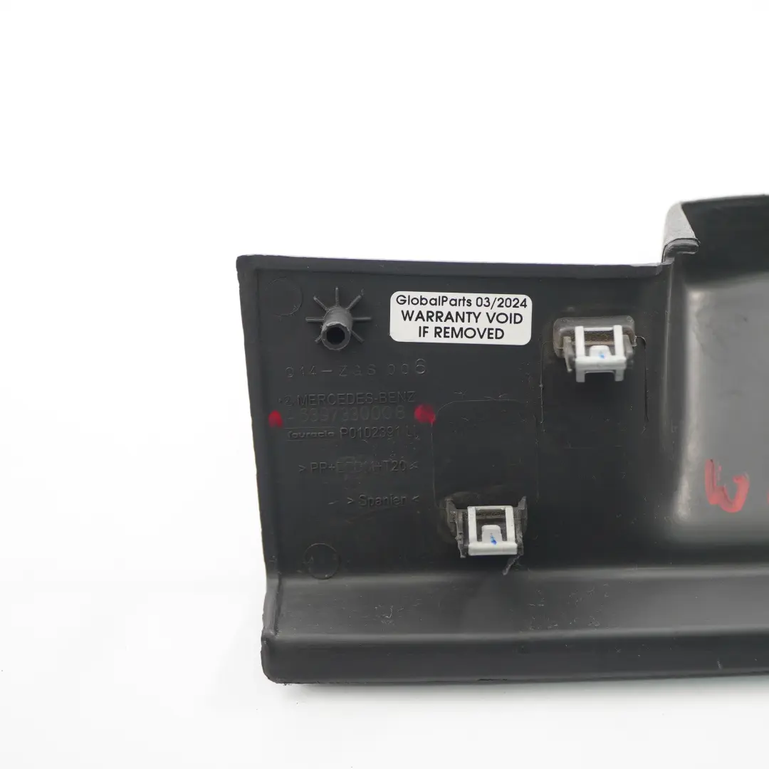 Puertas Traseras Corredizas Embellecedor Parachoques Izquierdo para Mercedes W639 con número de pieza A6397330008 Mercedes W639 Puertas Traseras Corredizas Embellecedor Parachoques Izquierdo - SKU A6397330008 - Número de pieza A6397330008