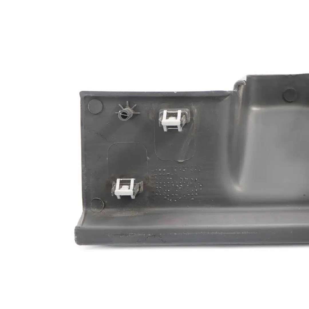 Mercedes W639 Carte de Porte Arriere Droite Couvrant Garniture - SKU A6397330108 - Numéro de pièce A6397330108