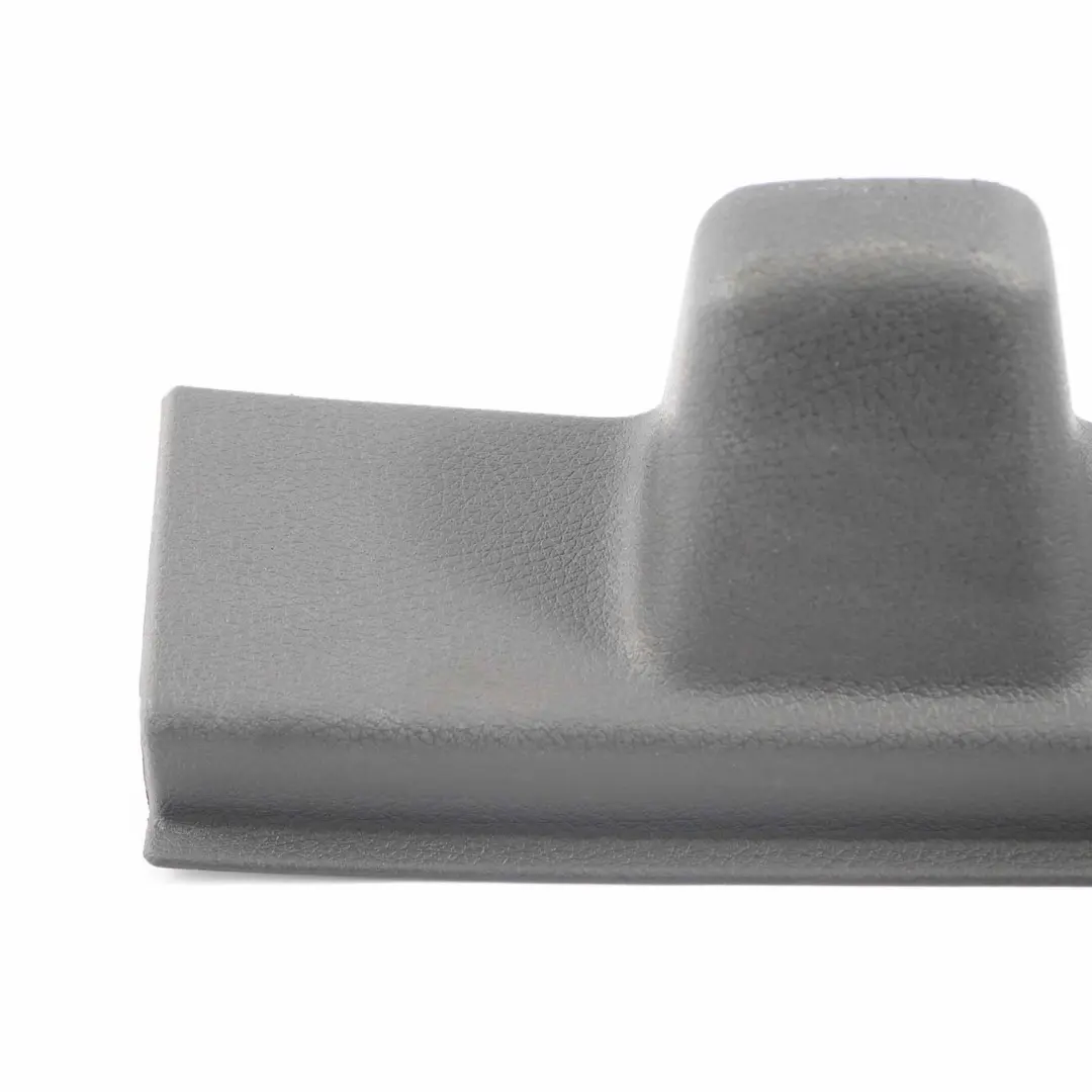 Mercedes W639 Tapa Puerta Maletero Trasera Derecha Tapón - SKU A6397330108 - Número de pieza A6397330108