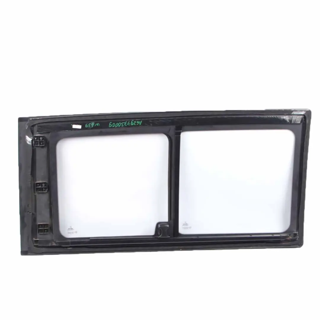 Finestrino Lateral Sinistro Porta Vetro Verde AS2 per Mercedes Vito W639 con numero di parte A6397350009 Mercedes Vito W639 Finestrino Lateral Sinistro Porta Vetro Verde AS2 - SKU A6397350009 - Numero di parte A6397350009