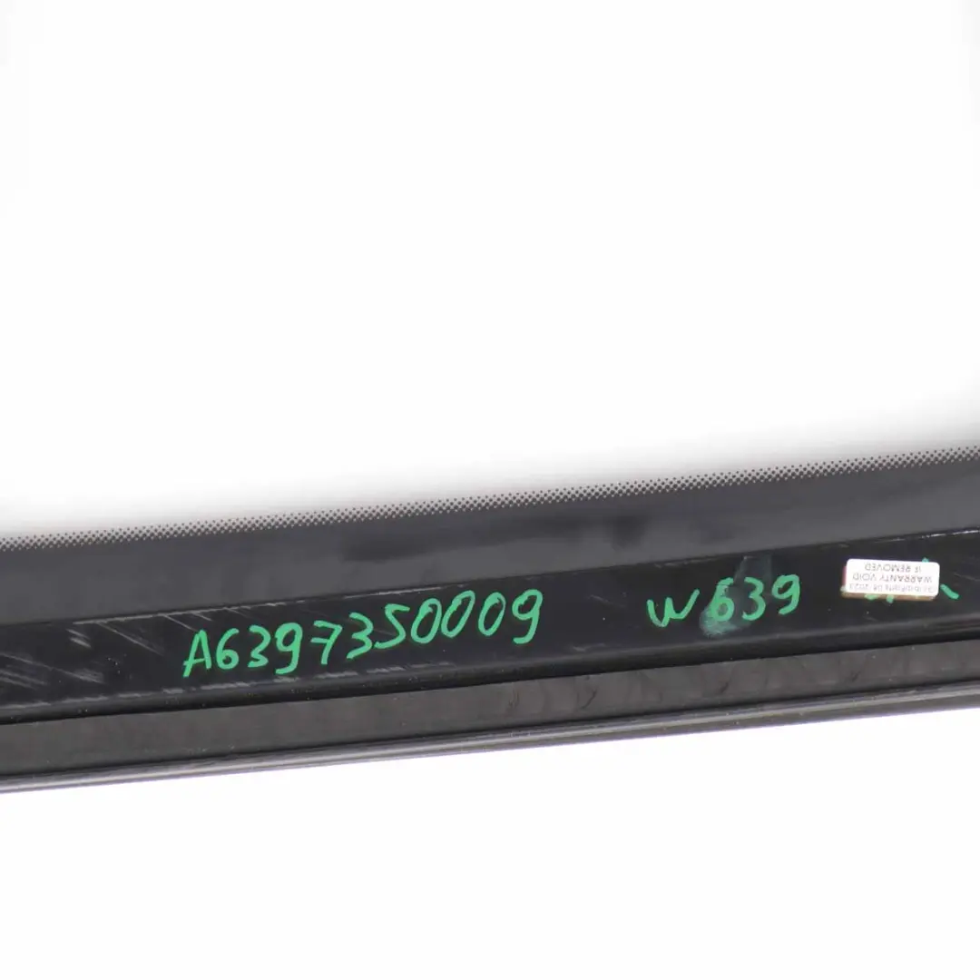 Seitenfenster Links Schiebetür Glas Grün AS2 für Mercedes Vito W639 mit Teilenummer A6397350009 Mercedes Vito W639 Seitenfenster Links Schiebetür Glas Grün AS2 - SKU A6397350009 - Teilenummer A6397350009