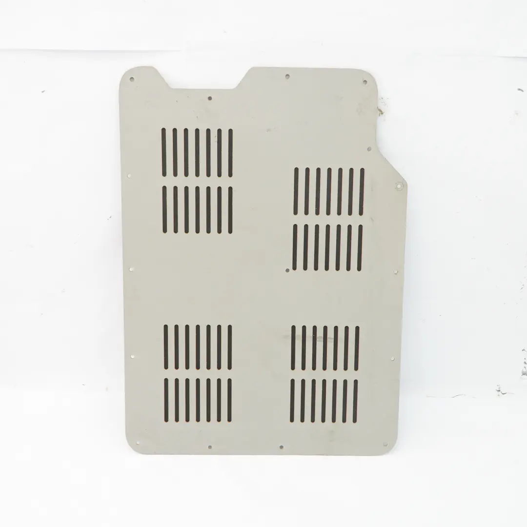 Embellecedor Cubre Puerta Trasera Izquierda Gris para Mercedes Vito W639 con número de pieza A6397370071 Mercedes Vito W639 Embellecedor Cubre Puerta Trasera Izquierda Gris - SKU A6397370071 - Número de pieza A6397370071