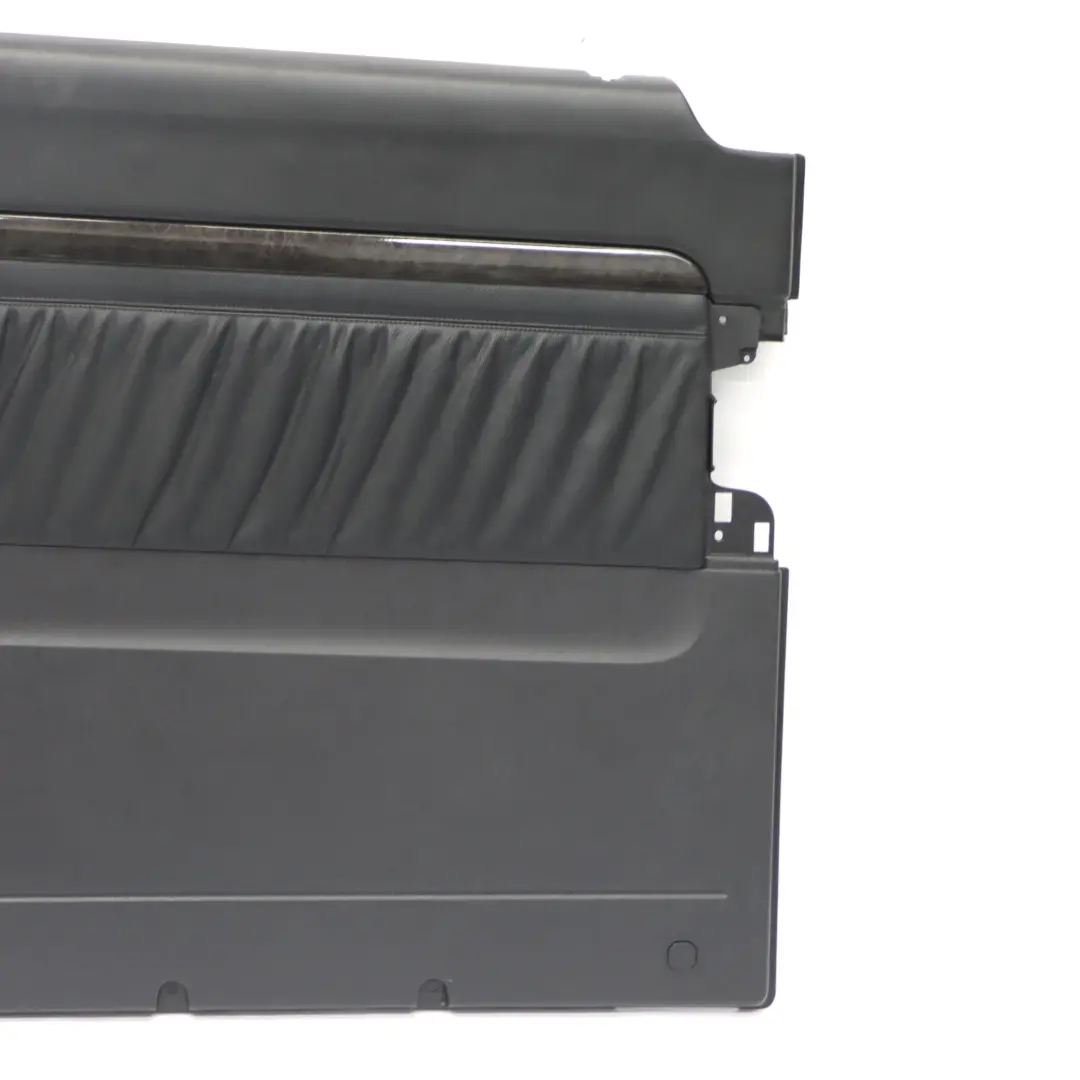 Mercedes Vito W639 Carte de Porte Arriere Gauche Habillage de Panneau Cuir Noir - SKU A6397372371 - Numéro de pièce A6397372371