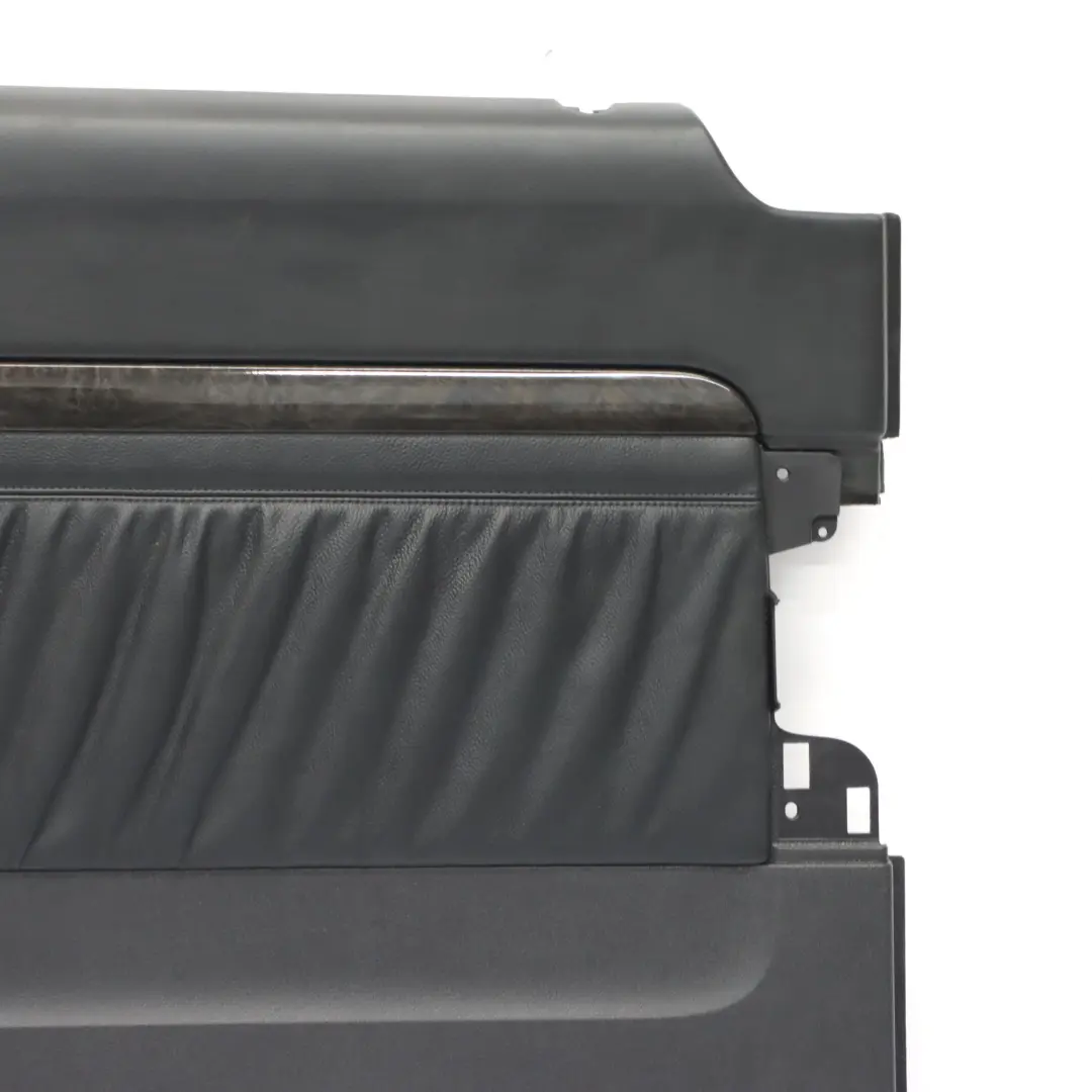 Mercedes Vito W639 Carte de Porte Arriere Gauche Habillage de Panneau Cuir Noir - SKU A6397372371 - Numéro de pièce A6397372371