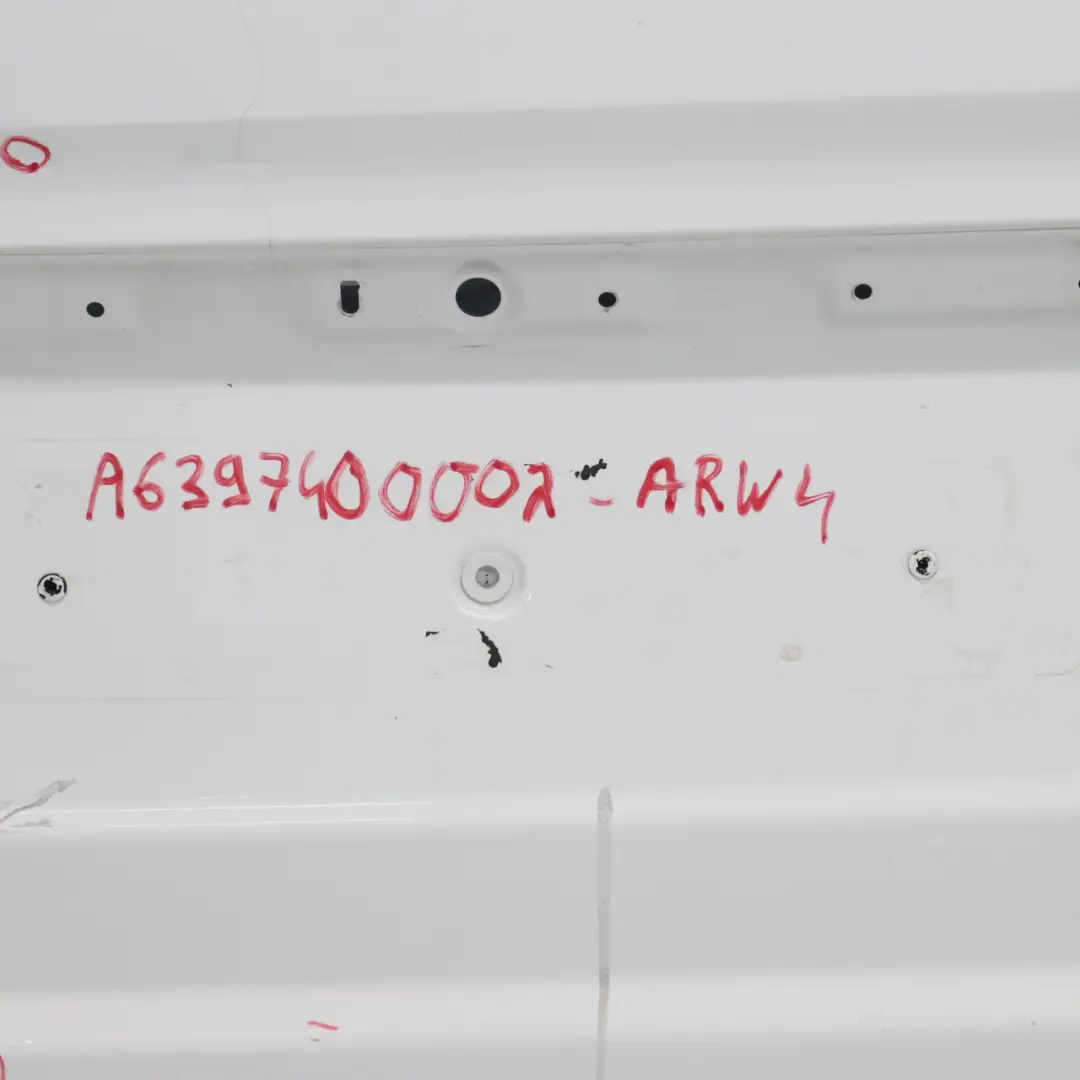 Mercedes Vito W639 Porte arriere gauche du hayon blanc arctique - 9147 - SKU A6397400002-ARW4 - Numéro de pièce A6397400002