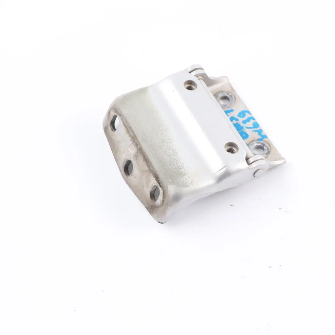 Mercedes Vito W639 Hayon Charniere Brillantsilber - 9744 - SKU A6397400037-BRS1 - Numéro de pièce A6397400037