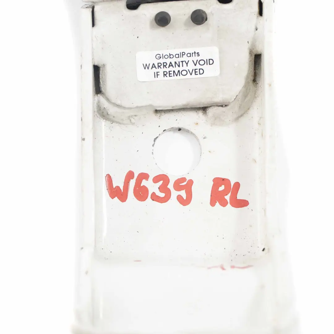 Bisagra Portón Trasero Inferior Izquierda Maletero Blanco para Mercedes Vito W639 con número de pieza A6397400137 Mercedes Vito W639 Bisagra Portón Trasero Inferior Izquierda Maletero Blanco - SKU A6397400137-ARW - Número de pieza A6397400137