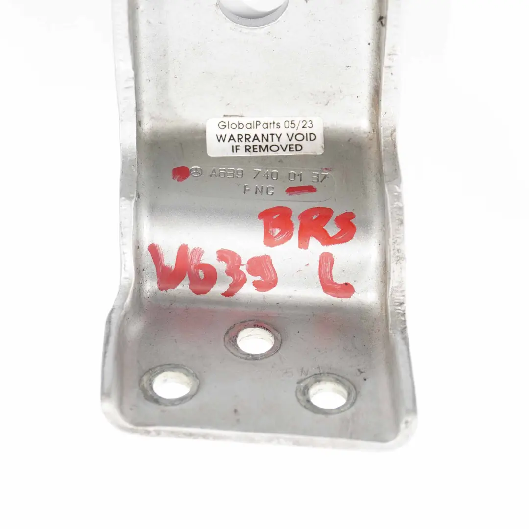 Zawias Klapy Drzwi Bagażnika Lewy do Mercedes W639 o numerze A6397400137 Mercedes W639 Zawias Klapy Drzwi Bagażnika Lewy - SKU A6397400137-BRS - Numer Części A6397400137