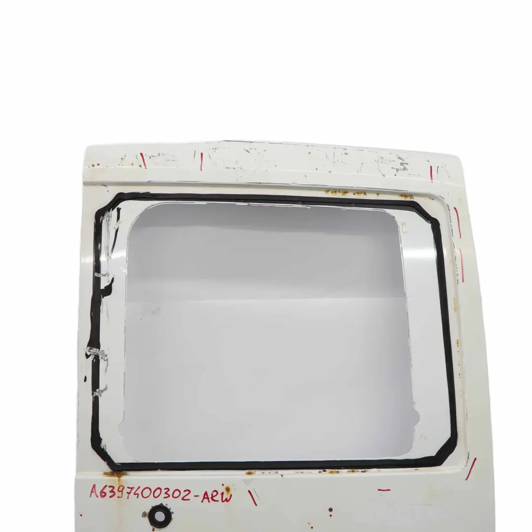Porta Posteriore Destra Portellone Posteriore Bianco Artico - 9147 per Mercedes W639 con numero di parte A6397400302 Mercedes W639 Porta Posteriore Destra Portellone Posteriore Bianco Artico - 9147 - SKU A6397400302-ARW - Numero di parte A6397400302