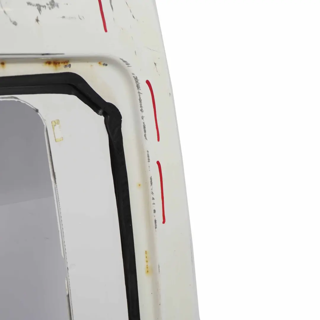 arriere droite couvercle de coffre Arctic White - 9147 pour Mercedes Vito W639 Porte à propos du numéro de pièce A6397400302 Mercedes Vito W639 Porte arriere droite couvercle de coffre Arctic White - 9147 - SKU A6397400302-ARW - Numéro de pièce A6397400302