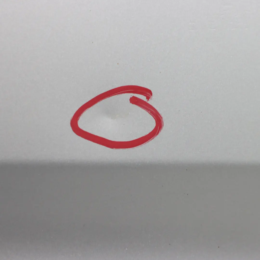 Klapa Pokrywa Bagażnika Szyba Brilliant Silver - 9744 do Mercedes Vito W639 o numerze A6397400501 Mercedes Vito W639 Klapa Pokrywa Bagażnika Szyba Brilliant Silver - 9744 - SKU A6397400501-BRS - Numer Części A6397400501