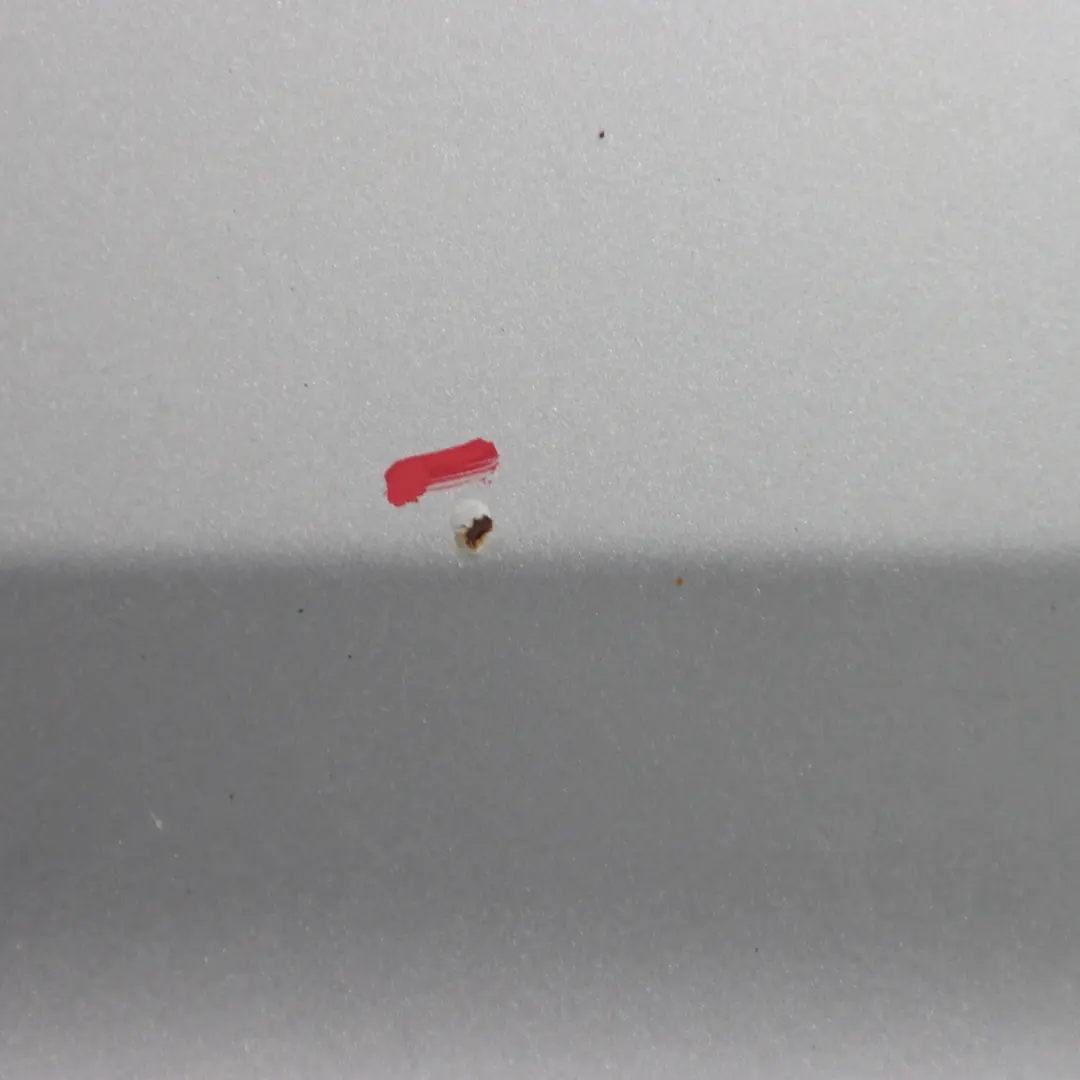 Klapa Pokrywa Bagażnika Szyba Brilliant Silver - 9744 do Mercedes Vito W639 o numerze A6397400501 Mercedes Vito W639 Klapa Pokrywa Bagażnika Szyba Brilliant Silver - 9744 - SKU A6397400501-BRS - Numer Części A6397400501