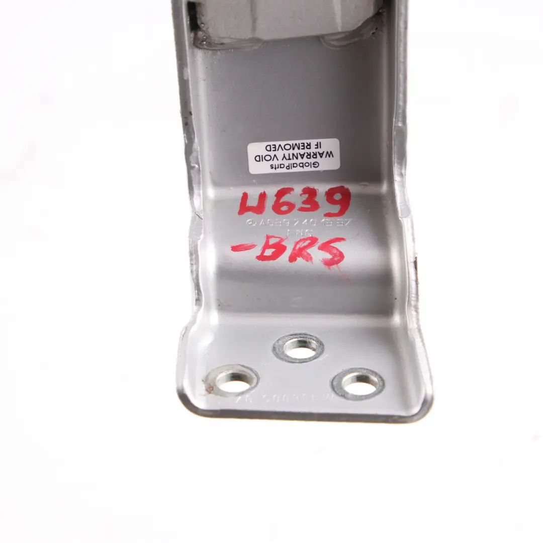 Tür Scharnier Kofferraum Hinten Links Brillantsilber - 9744 für Mercedes Vito W639 mit Teilenummer A6397401337 Mercedes Vito W639 Tür Scharnier Kofferraum Hinten Links Brillantsilber - 9744 - SKU A6397401337-BRS - Teilenummer A6397401337