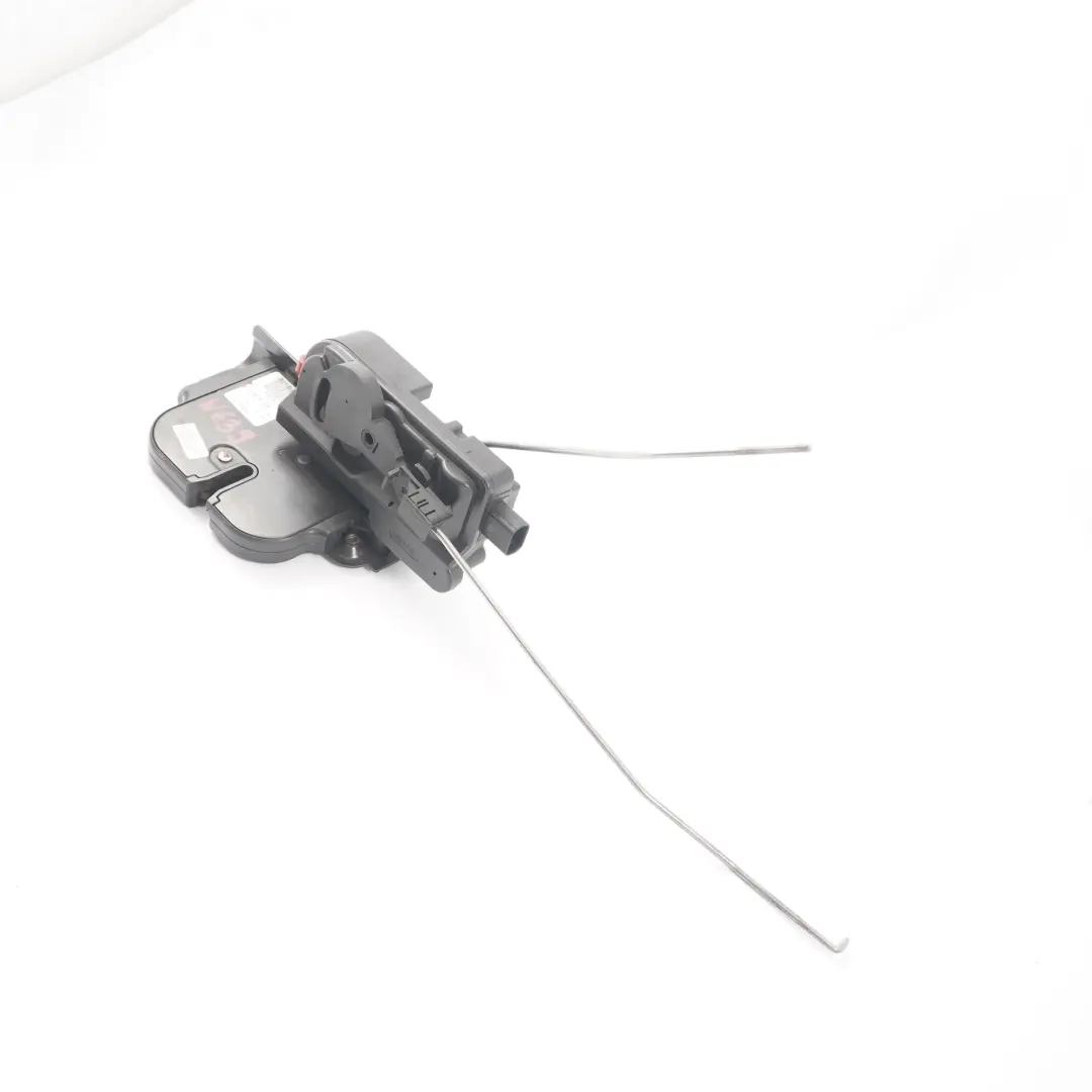 Mercedes Vito W639 Loquet verrouillage couvercle hayon arrière - SKU A6397401635 - Numéro de pièce A6397401635