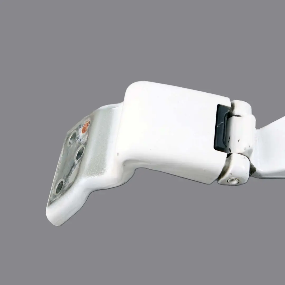 Cerniera Porta Sinistra Posteriore Baule Superiore Bianco Artico per Mercedes W639 con numero di parte A6397401937 Mercedes W639 Cerniera Porta Sinistra Posteriore Baule Superiore Bianco Artico - SKU A6397401937 - Numero di parte A6397401937