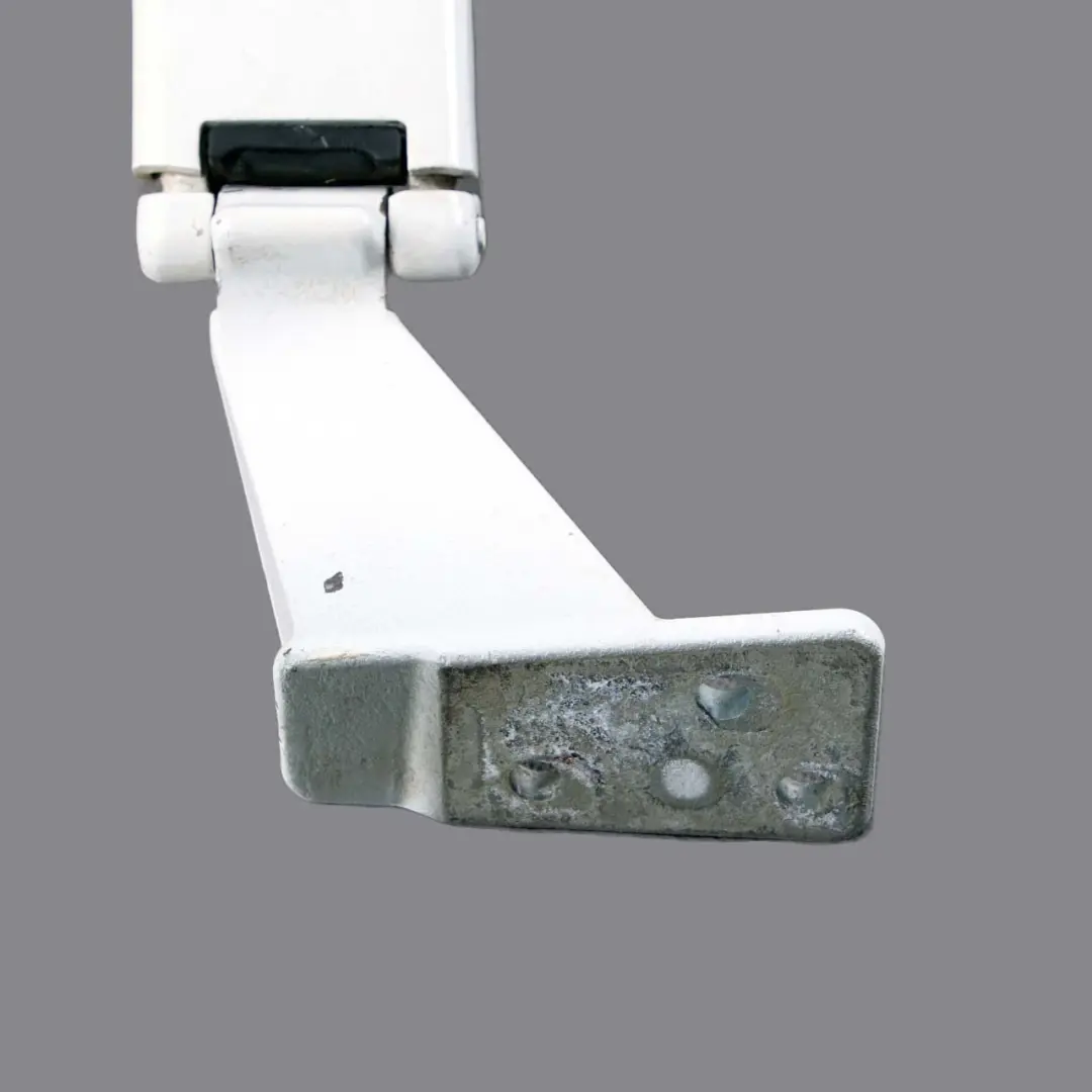 Cerniera Porta Sinistra Posteriore Baule Superiore Bianco Artico per Mercedes W639 con numero di parte A6397401937 Mercedes W639 Cerniera Porta Sinistra Posteriore Baule Superiore Bianco Artico - SKU A6397401937 - Numero di parte A6397401937