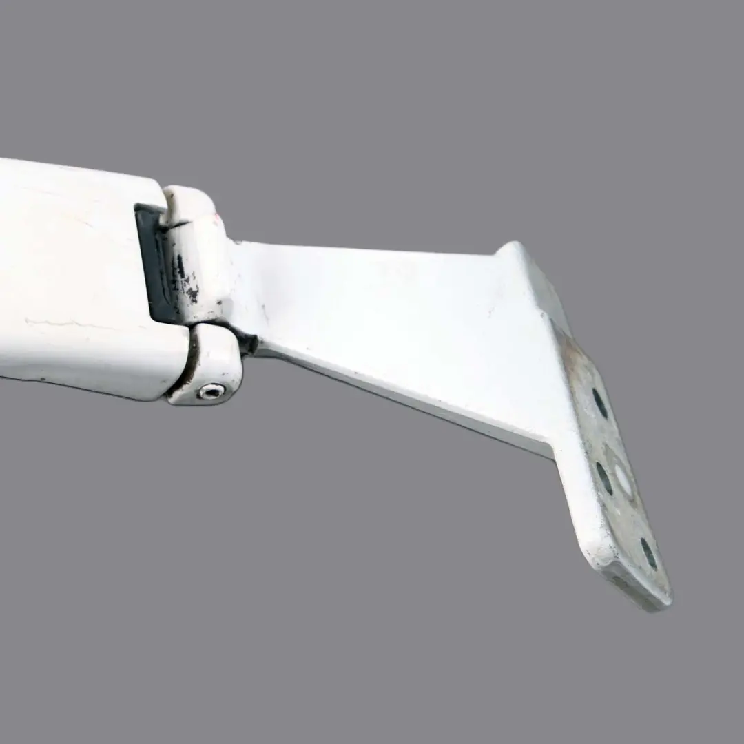 Cerniera Porta Destra Posteriore Baule Superiore Bianco Artico per Mercedes W639 con numero di parte A6397402037 Mercedes W639 Cerniera Porta Destra Posteriore Baule Superiore Bianco Artico - SKU A6397402037 - Numero di parte A6397402037