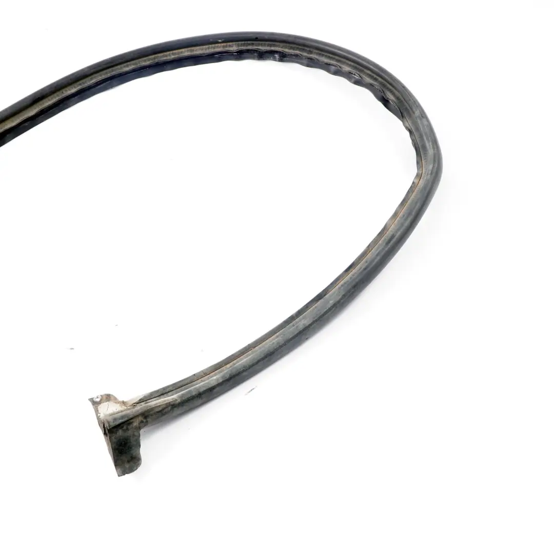 Kofferaum Türdichtung Hinten Links für Mercedes W639 Vito Viano mit Teilenummer A6397410080 Mercedes W639 Vito Viano Kofferaum Türdichtung Hinten Links - SKU A6397410080 - Teilenummer A6397410080
