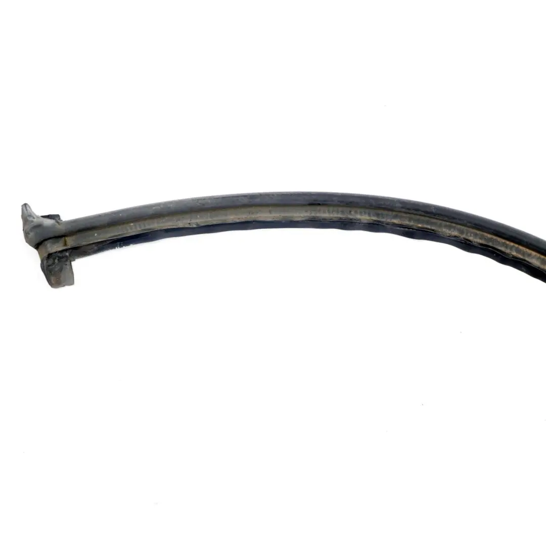 Guarnizione porta posteriore sinistra Boot Trunk Guide Gasket per Mercedes Vito W639 con numero di parte A6397410080 Mercedes Vito W639 Guarnizione porta posteriore sinistra Boot Trunk Guide Gasket - SKU A6397410080 - Numero di parte A6397410080