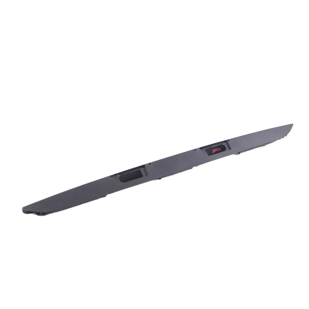 Mercedes Vito W639 Lampe d'eclairage Plaque d'immatriculation Arriere Coffre - SKU A6397432430 - Numéro de pièce A6397432430
