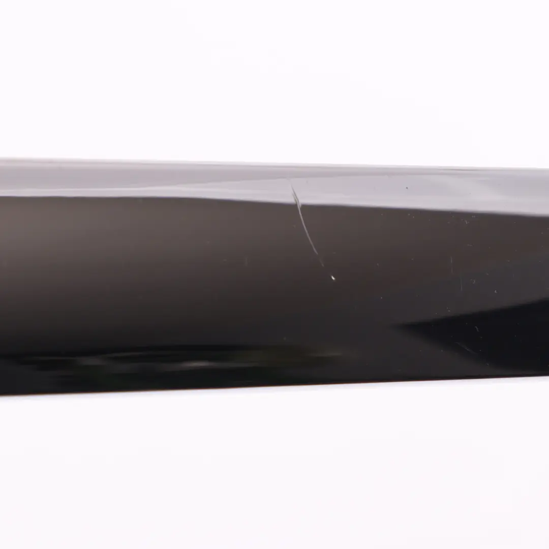 Mercedes Vito W639 Tronco Trasero Número placa licencia Cubierta lámpara Cromo - SKU A6397432730-1 - Número de pieza A6397432730