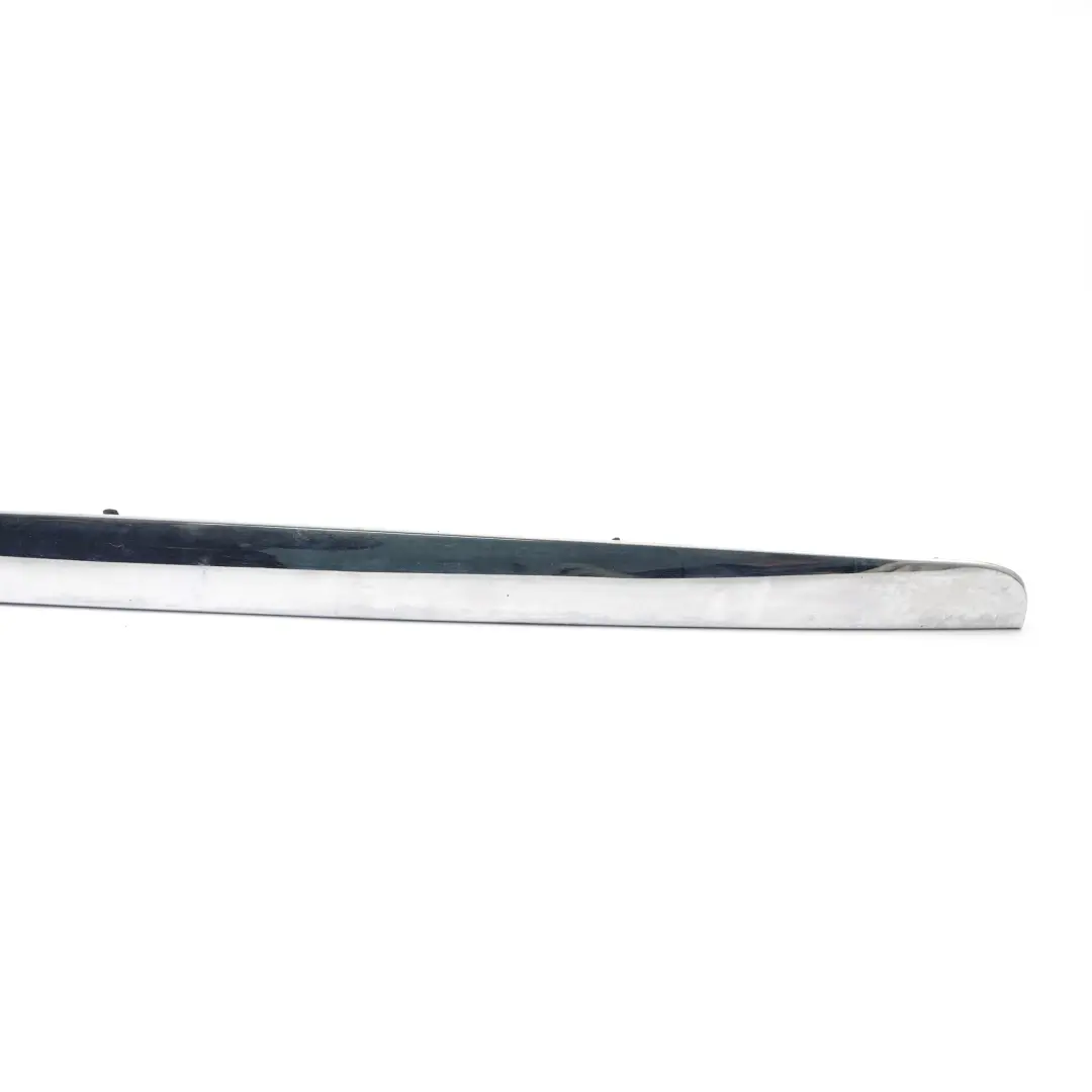 Mercedes Vito W639 Couvercle plaque d'immatriculation arrière chrome - SKU A6397432730 - Numéro de pièce A6397432730